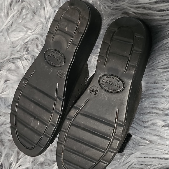 Flexus by Spring Black Leather Step Anatomical Comfort Slip On Wedge Sandal - Picture 3 of 5